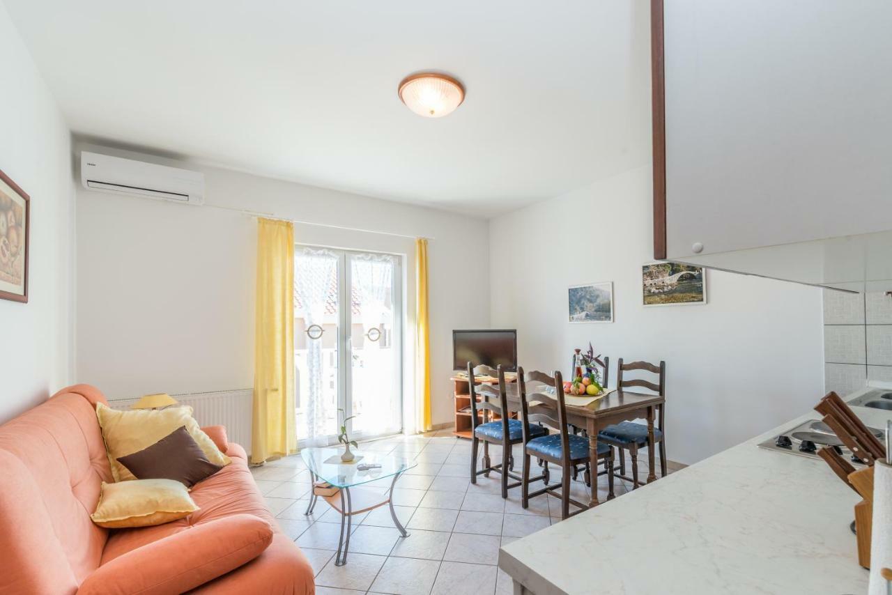 Apartments Victoria Задар Экстерьер фото