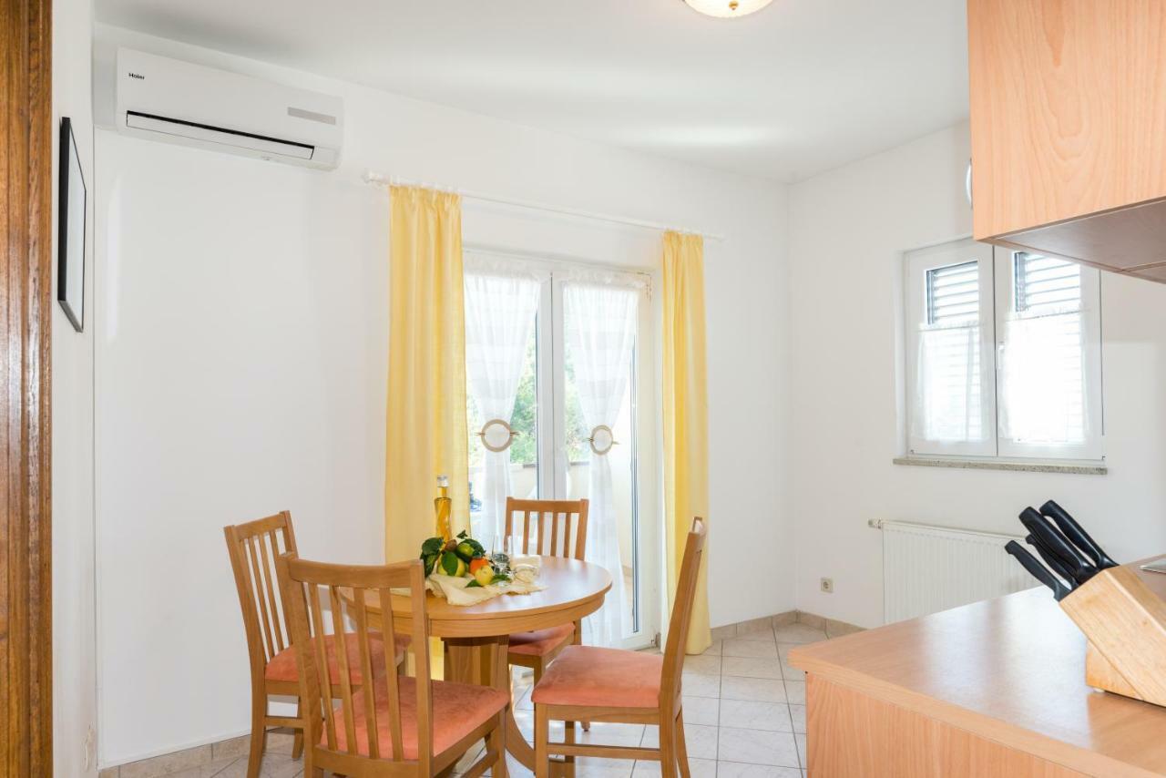 Apartments Victoria Задар Экстерьер фото
