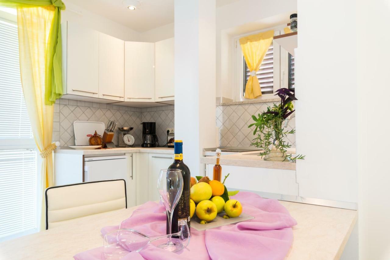 Apartments Victoria Задар Экстерьер фото
